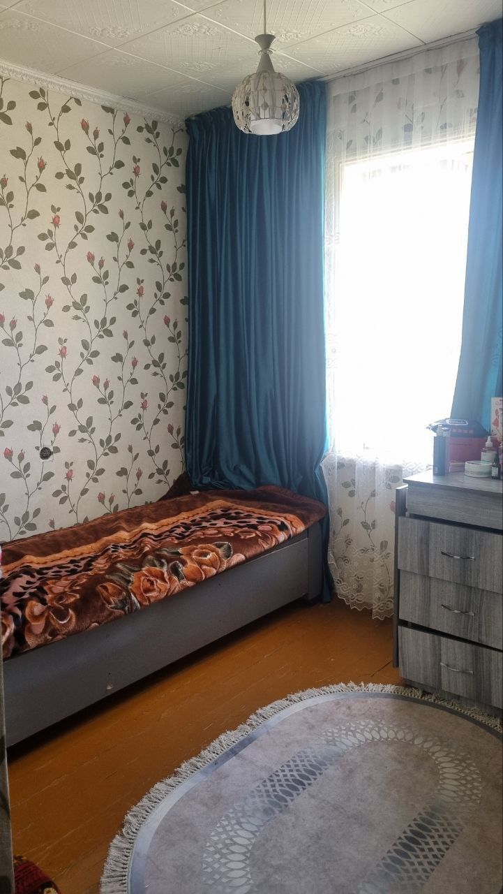 Продается 4 комнатная квартира