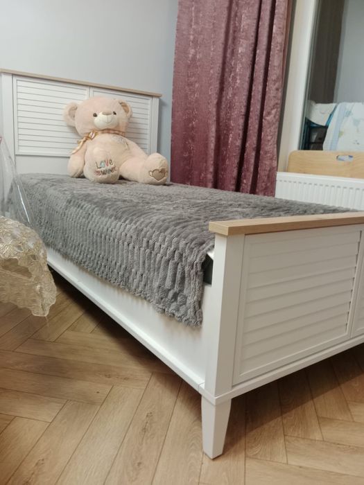 Продам кровать с матрасом