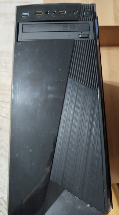 Продается игровой компьютер в отличном состоянии