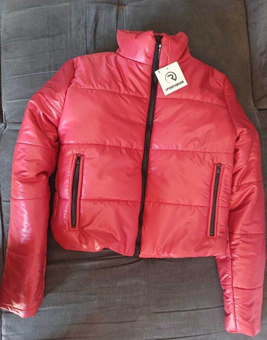 Дамско яке червено