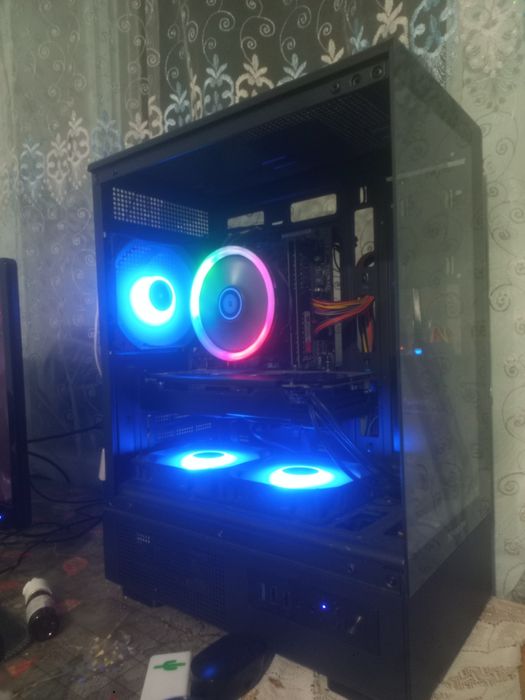 Игровой компьютер 160.000 торг имееться