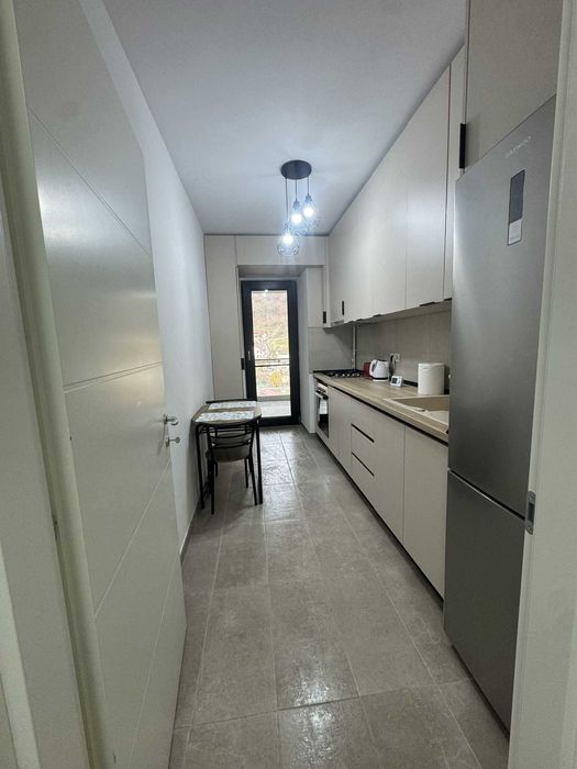 Servicii Profesionale de Curățenie pentru Rezidențial și Corporate.