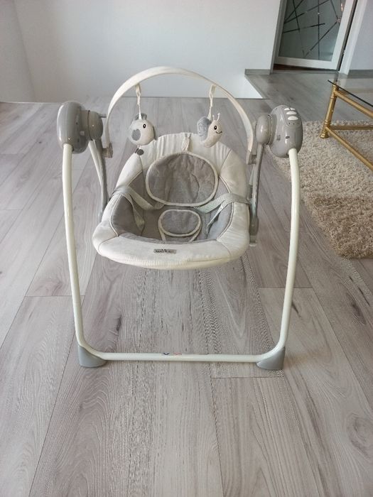 Vând leagăn electric pentru bebeluși