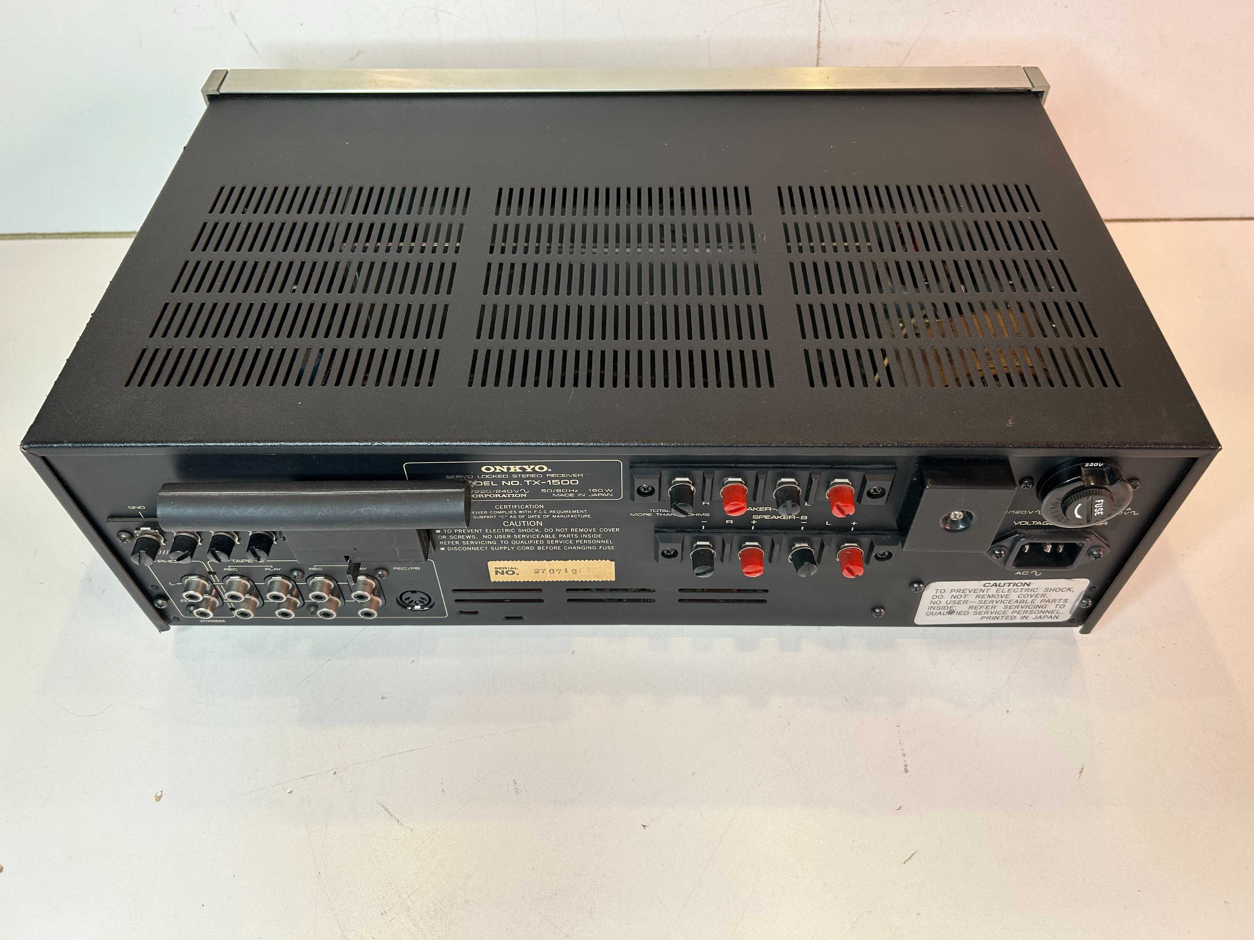 Vand amplificator Onkyo TX-1500 Vintage