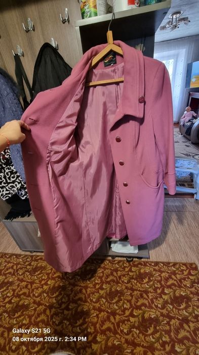 Пальто драповое. В отличном состоянии