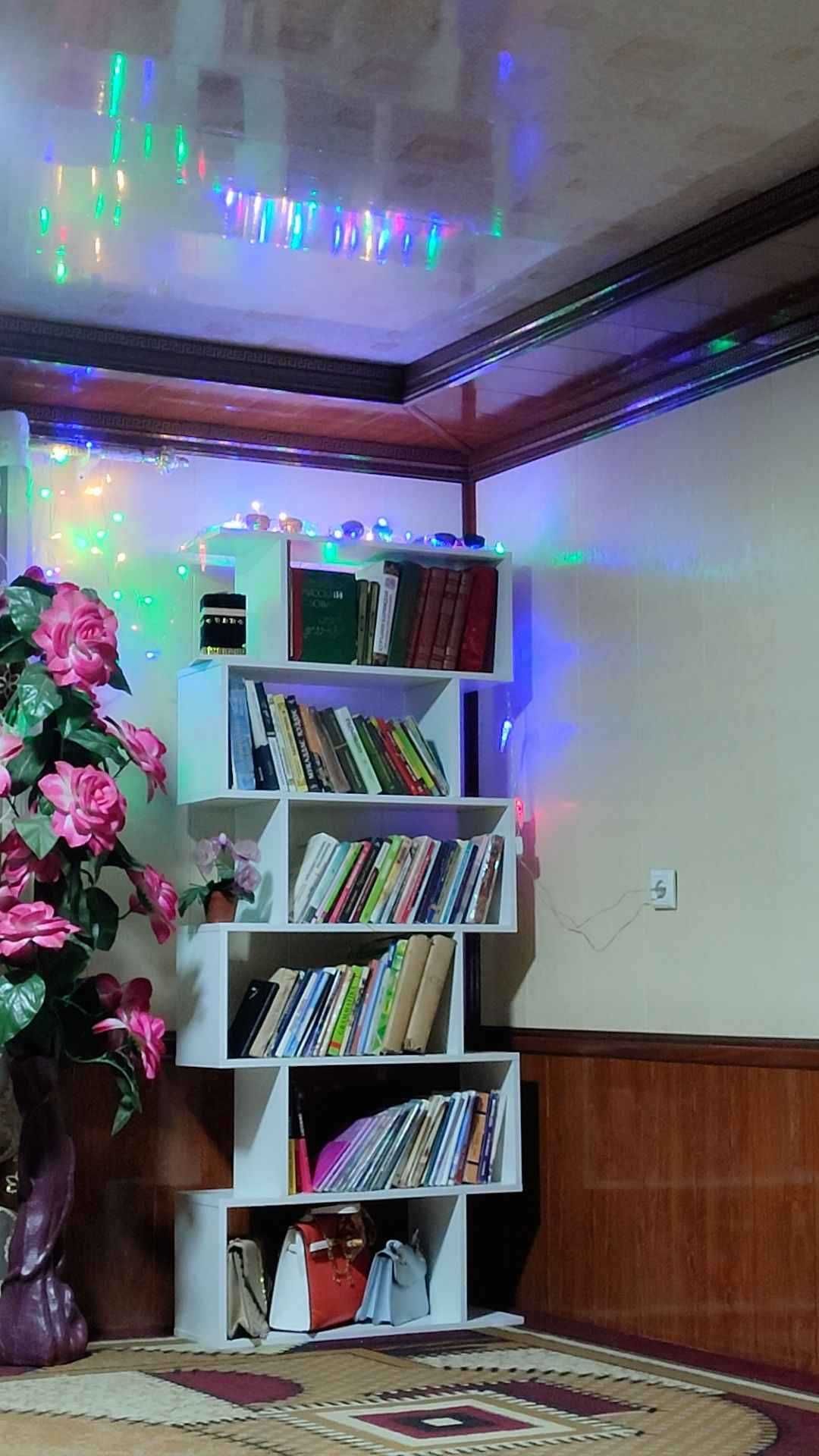 Полка стеллаж шкаф полка мебель напольная для игрушек и книг