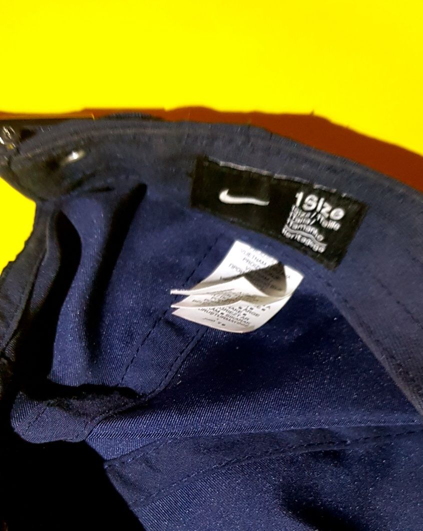 Шапки  NIKE Dri fit