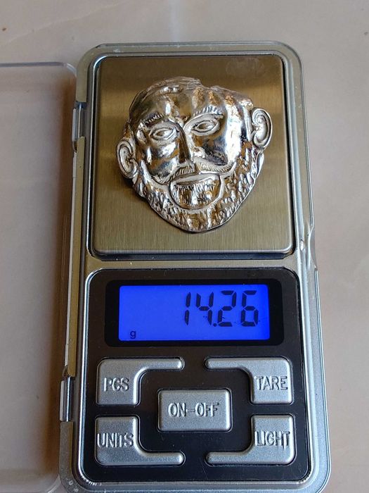 Brosă “Masca lui Agamemnon” – Reproducere Mycenaeană în Argint 800