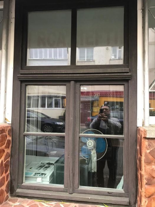 Geam termopan din mahon nou