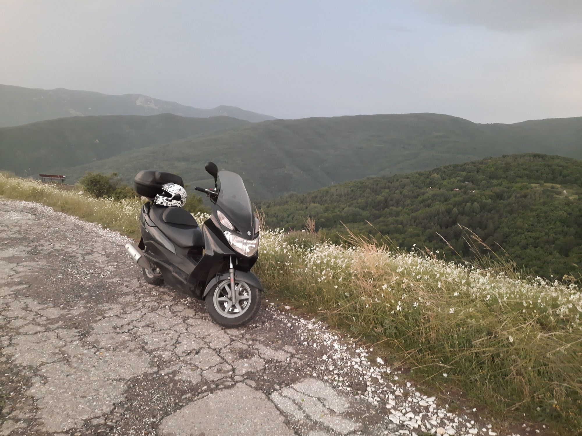 Сузуки Бъргман 125 сс