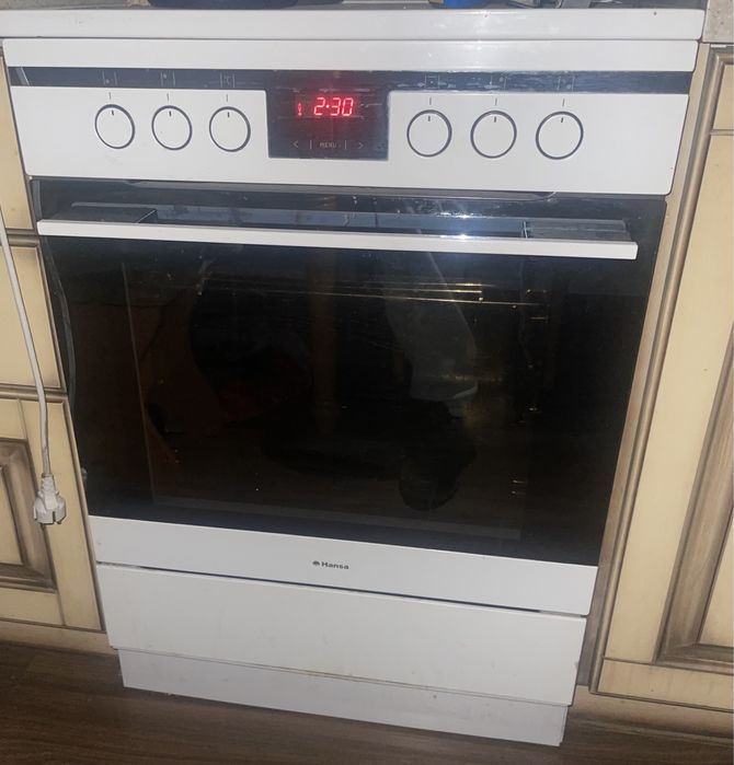 Электрическая плита Hansa