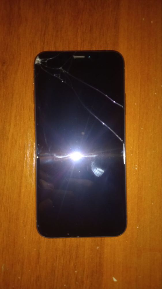 Iphone Xs sotiladi
