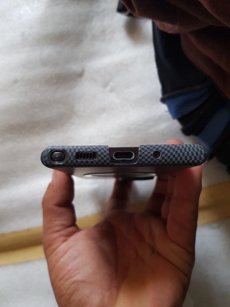 Note 20 ultar5g sotiladi holati chotki aybi yoq