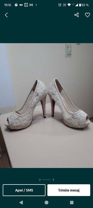 Pantofi noi 35 .