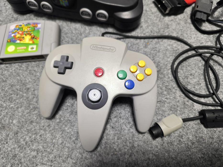 Nintendo 64 cu Super Mario