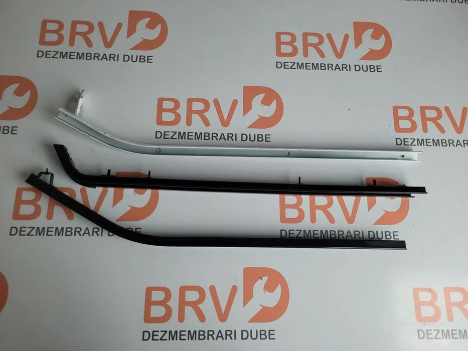 Sina usa culisanta pentru Renault Trafic / Opel Vivaro /Nissan Primast