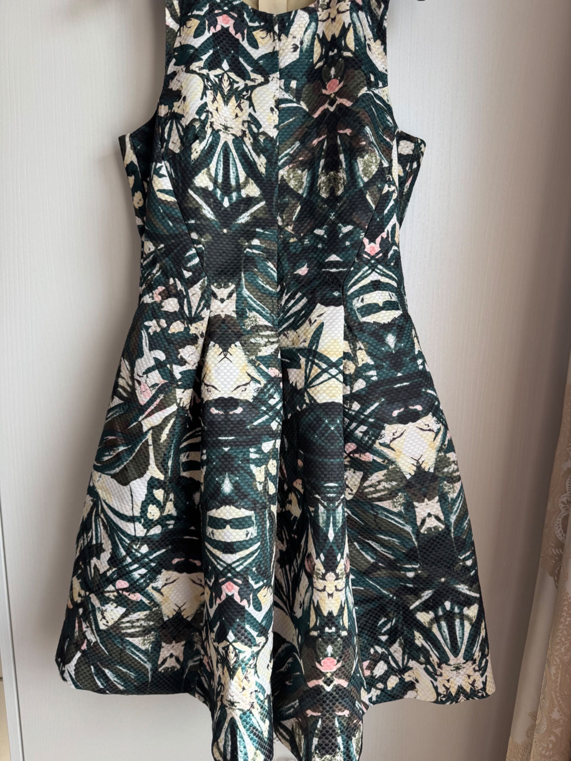 Зелена Рокля H&M размер 38