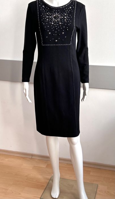 Красива секси рокля в класическо черно Rocco Barocco