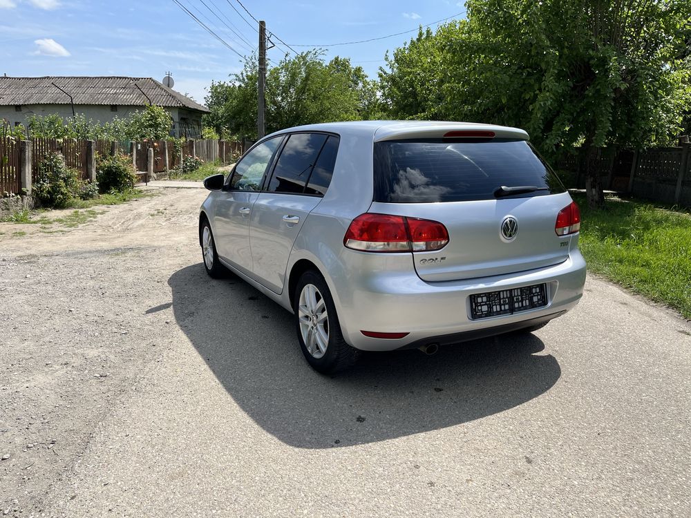 Vând golf 6 1.6 tdi 2010