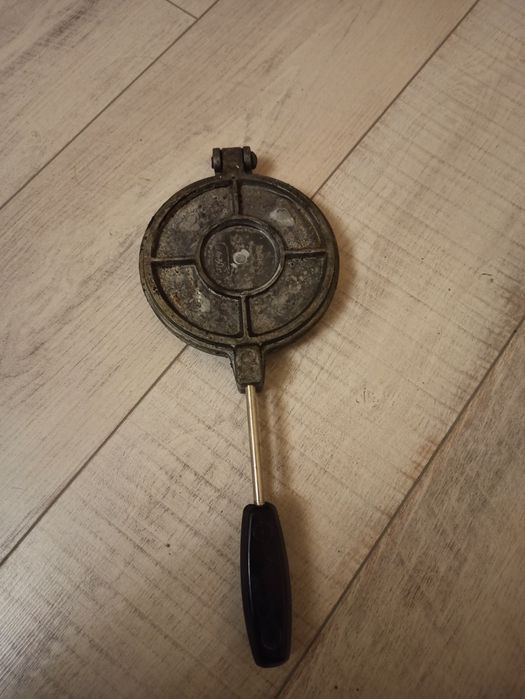 Вафельницы и орешницы