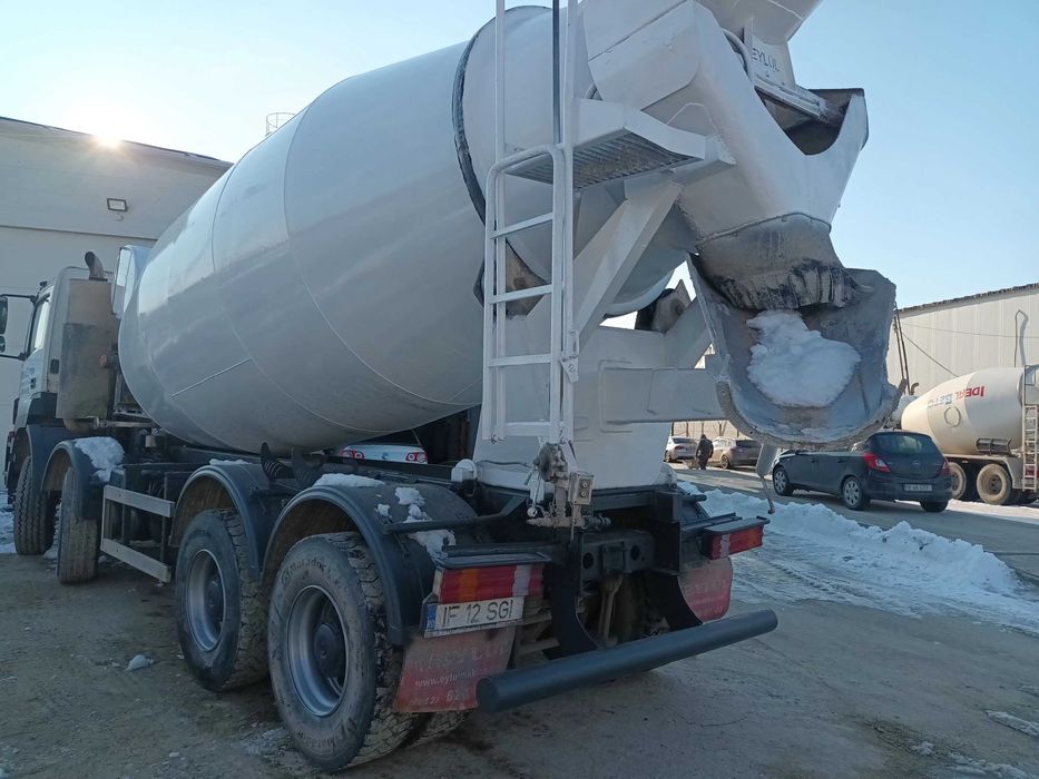 Cifa , autobetoniera 12 mc Mercedes-Benz axor