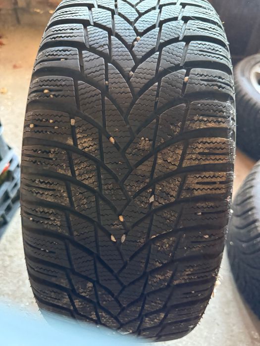 Зимни гуми Lassa с комплект джанти 17 за Volkswagen 5x112