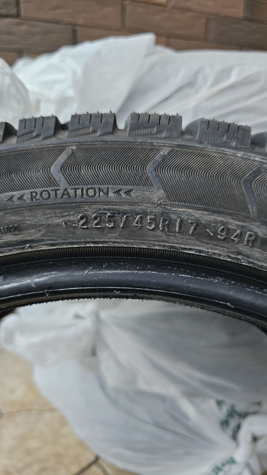 Зимние шины R17 Triange