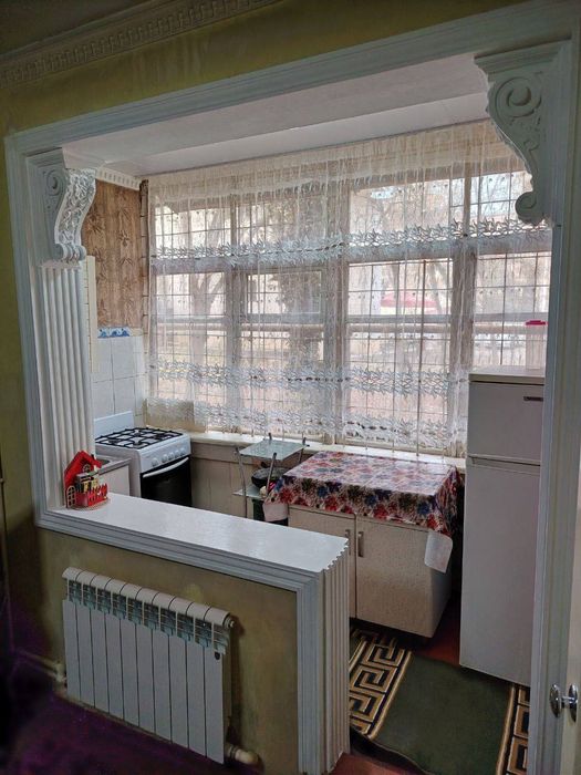 Ganga hotdog Alisher Navoiy va G'ofur Gulom metro oldida