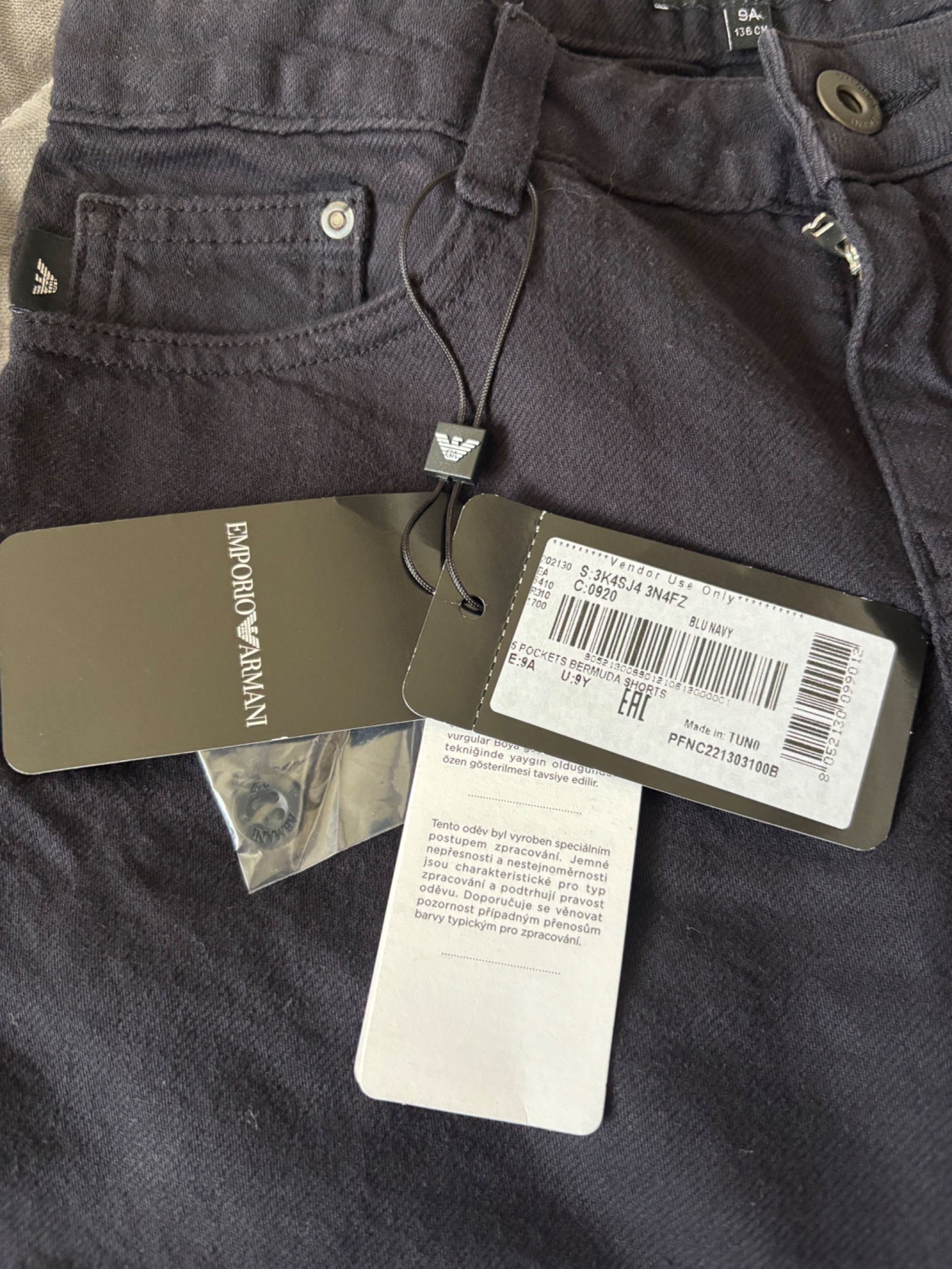 Къси детски дънки Emporio Armani- нови оригинални