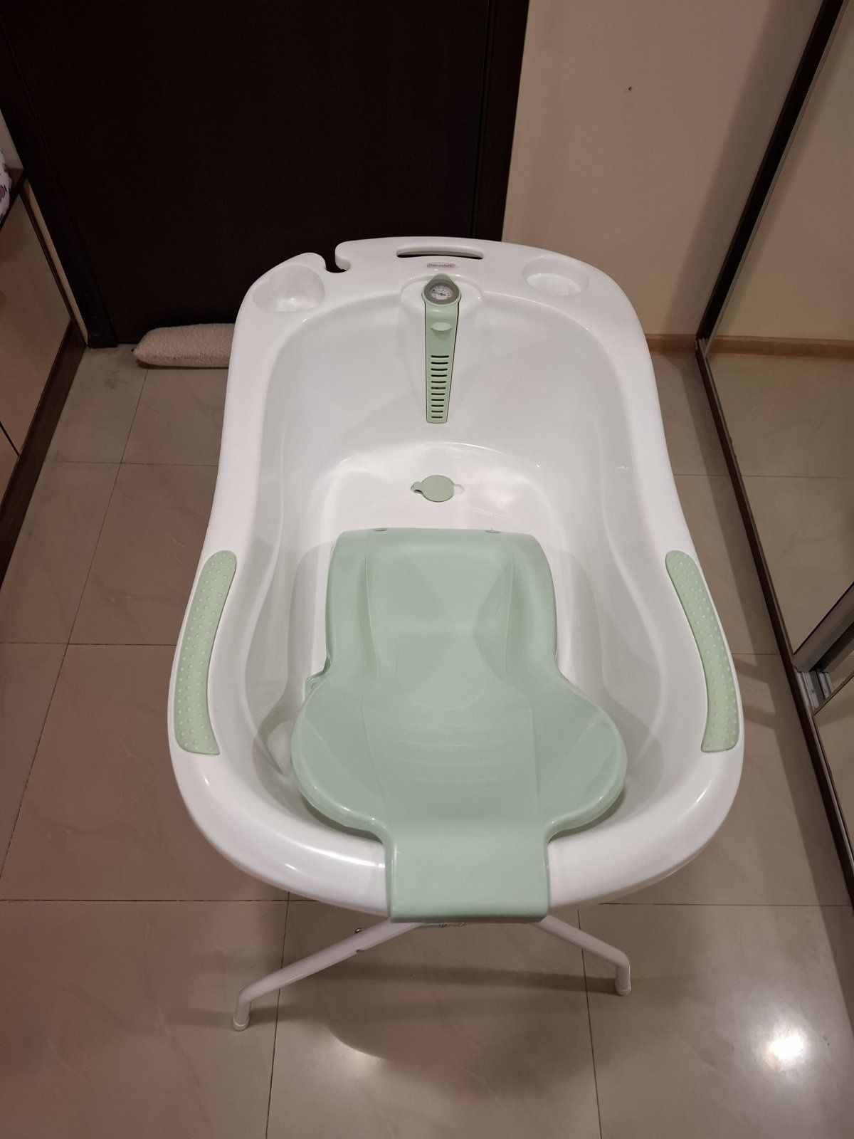 Вана със стойка Chipolino + възглавничка + 2 подложки