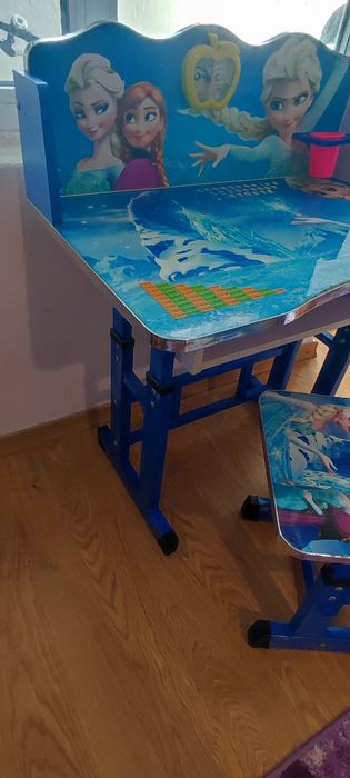 Детска масичка със столче "Леденото кралство"