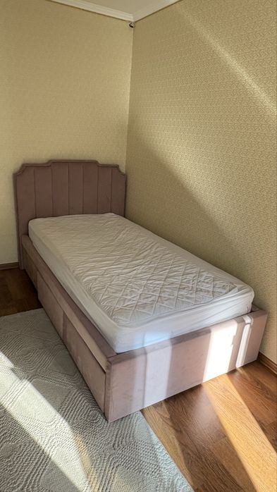 Срочно продам кровать