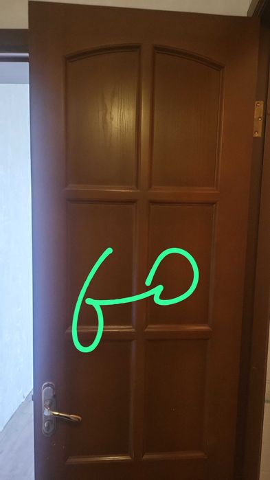 Деревянные двер 90 см, 90 см и две двери по 60см