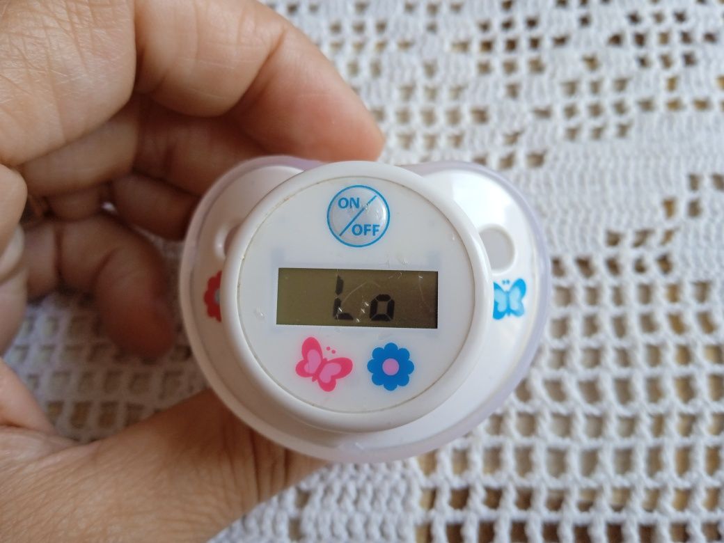 Бебешки термометър биберон