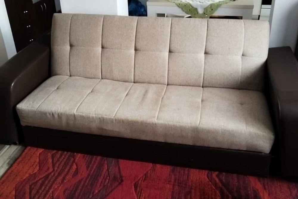 Canapea extensibila