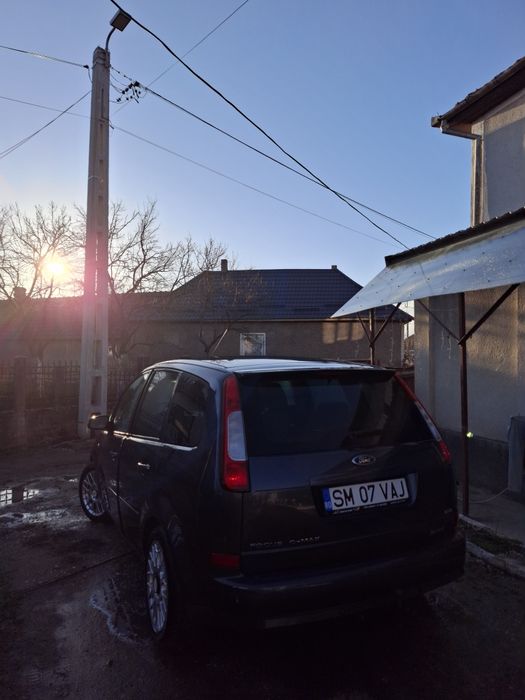 Vănd Ford Focus C-MAX