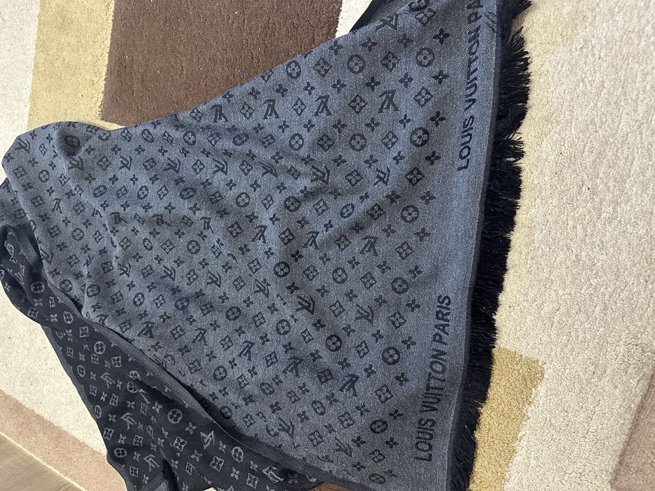 esarfa louis vuitton lv