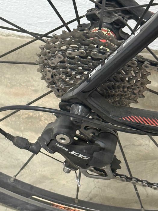 Cursiera Scott CR1 Carbon - Shimano 105 - Mavic Ksyrium - 7.5 Kg
