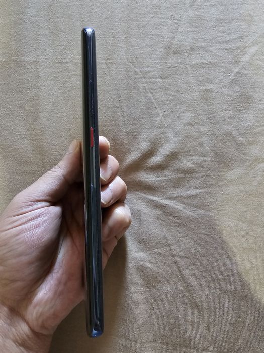 Huawei mate 20 pro 6GB RAM 128GB