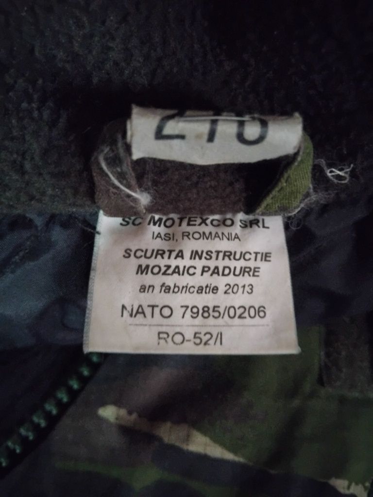 Vind costum intemperii și scurtă camuflaj
