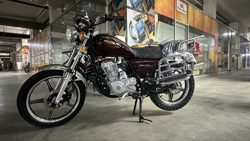 150куб мотоцикл GSX suzuki