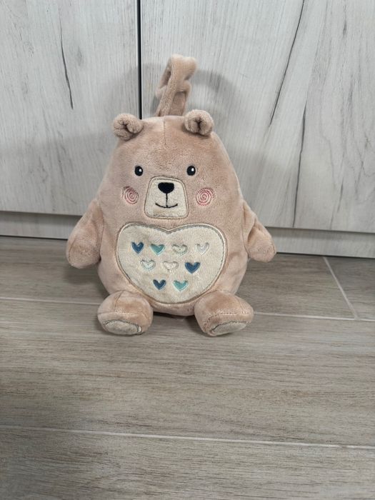 Приятелите на Gro: Мечето Bennie