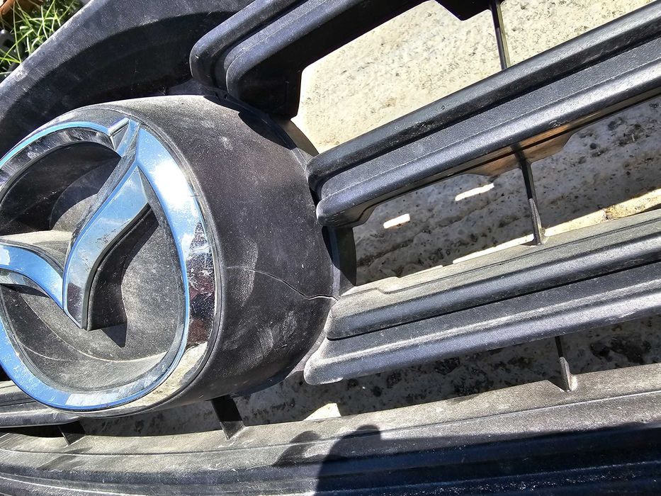 Mazda cx9 на части. Предна решетка и фарове налични.