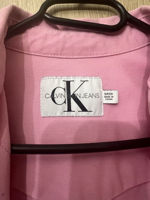Calvin Klein дамска риза.