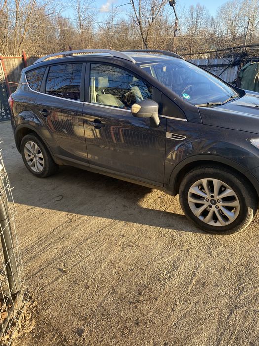 Vanzare autoturizm ford Guga