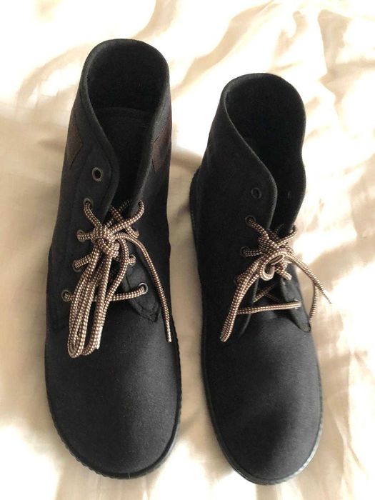 Vand ghete barbati marca LEGUANO marimea 44, noi, culoare neagra