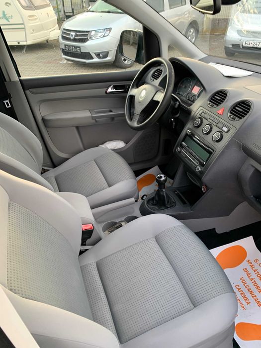 VW Caddy Life Ultimul de 1.9 TDI 2010 5 Locuri 218.000 KM Reali Dotat