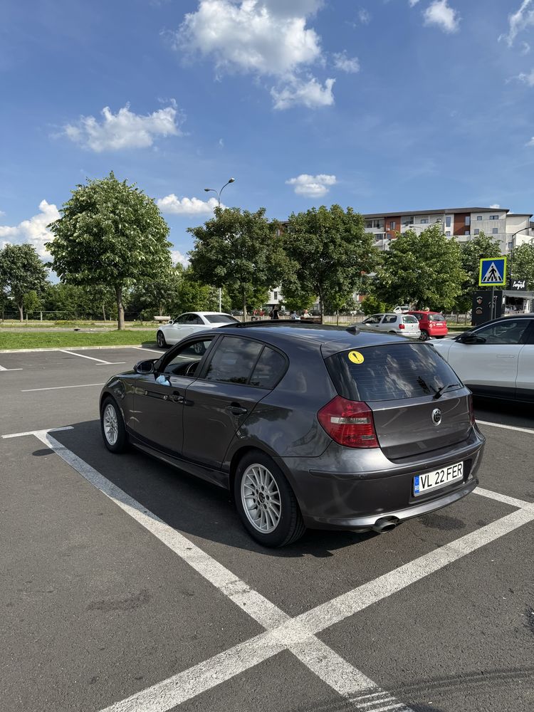 bmw seria 1 1.6 benzia 2007/trapa,nav,caucuri iarna si vara