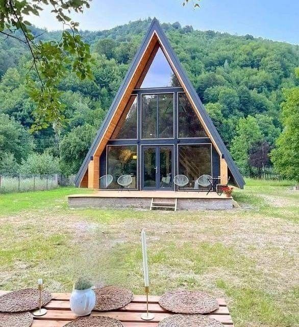 Cabane din lemn tip A, Terase