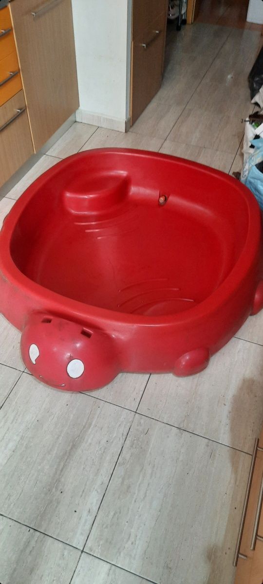 Piscina de vanzare
